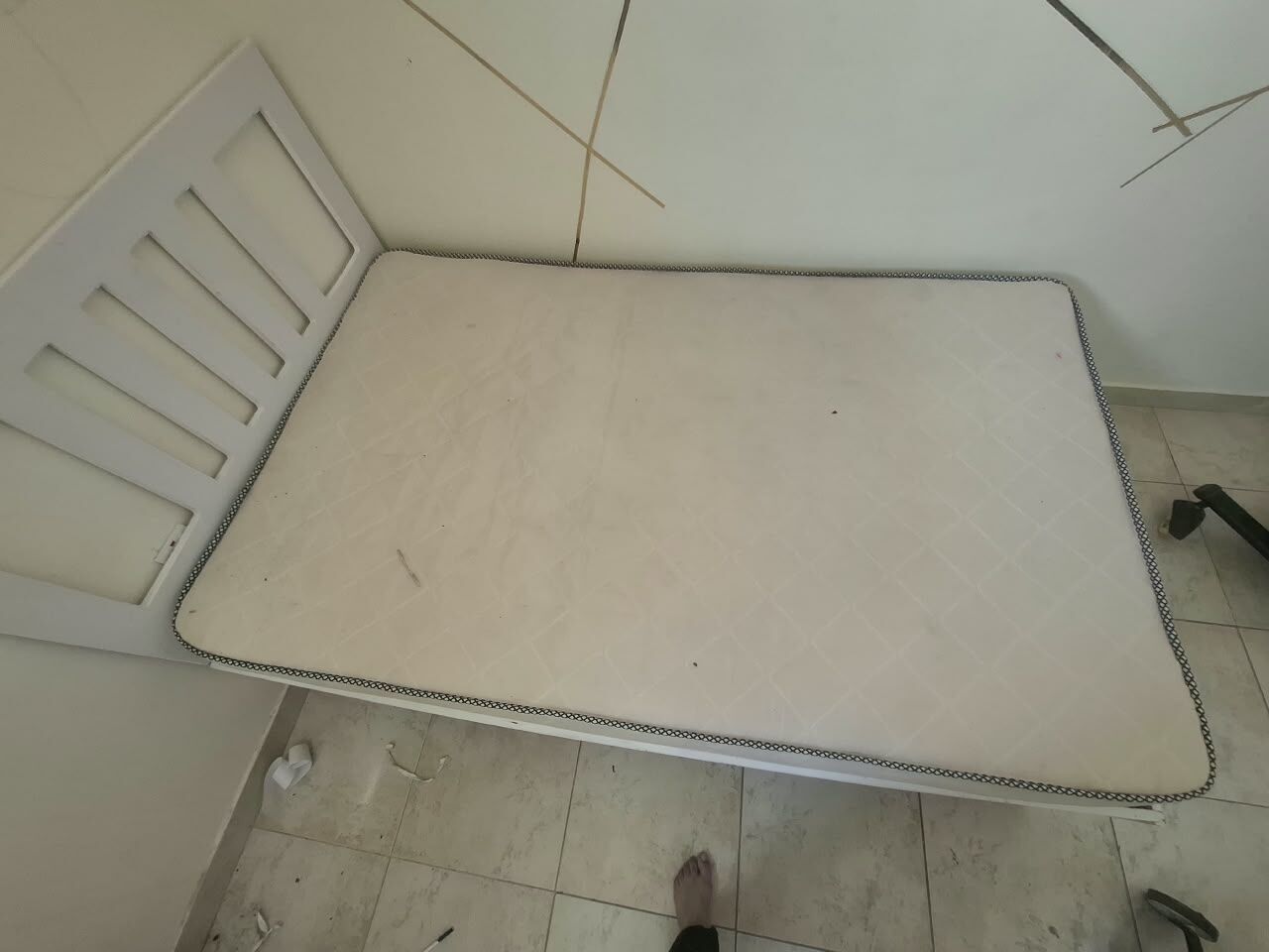 Al Sulaimaniah Al Sharqiyah, Household Items, SAR 150,  Small Bed With Mattress For Sale