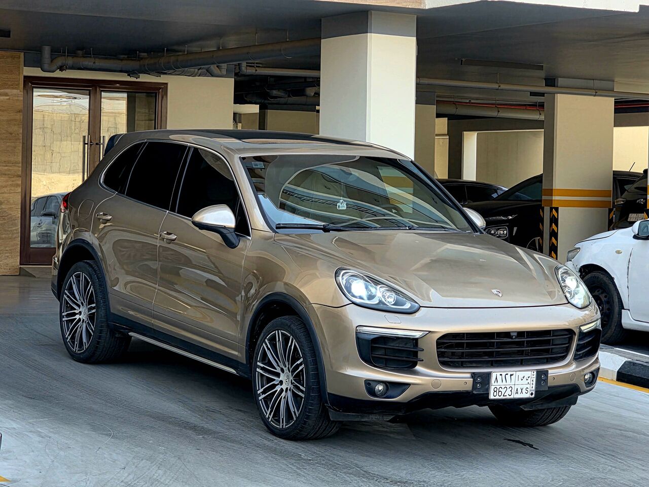 Dammam, Vehicles, Cars & Trucks , SAR 77000,  Porsche Cayenne S,  2016,  Automatic,  205000 KM,  Good Condition.  6-cylinder