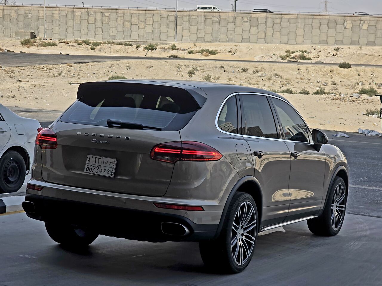 Dammam, Vehicles, Cars & Trucks , SAR 77000,  Porsche Cayenne S,  2016,  Automatic,  205000 KM,  Good Condition.  6-cylinder