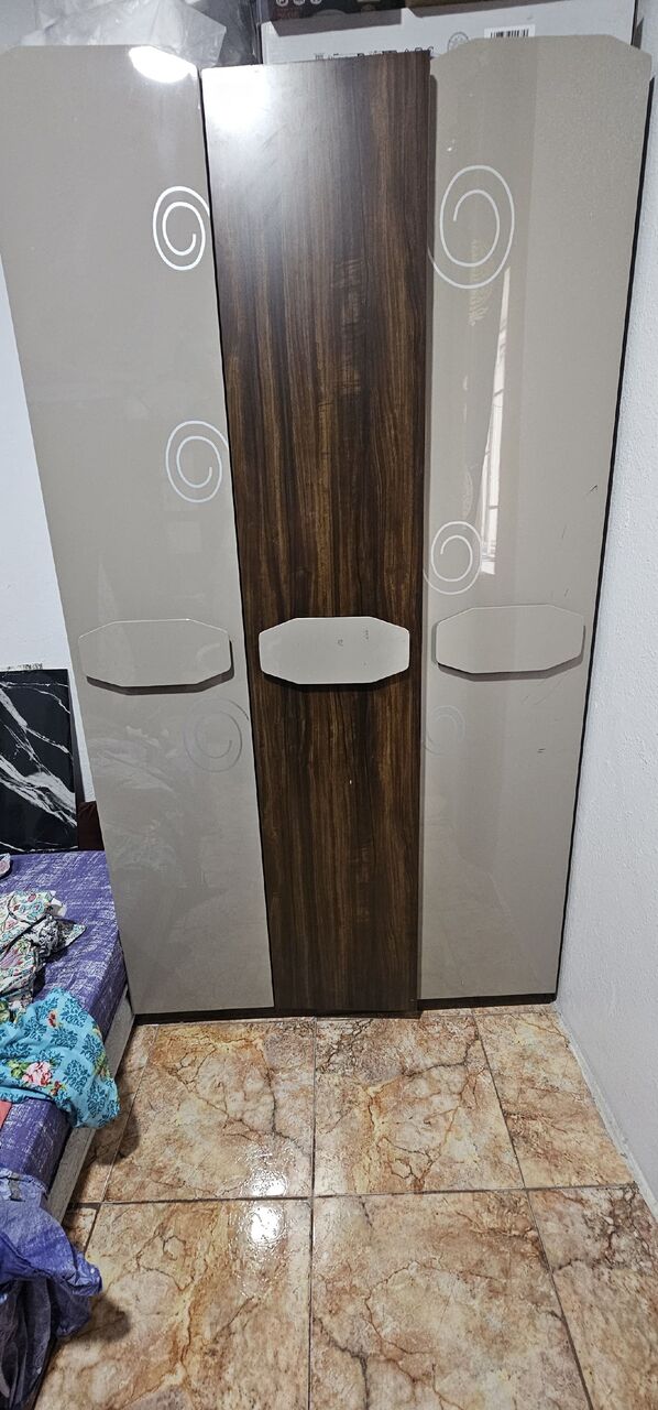 Al Jubail Al Balad, Furniture, SAR 700,  Bed & 3-door Wardrobe