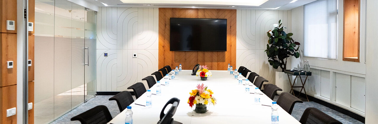 Mumbai, Offices, Book A Meeting Room | Avanta