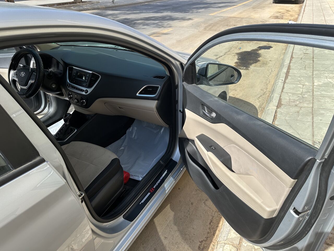 Riyadh, Vehicles, Cars & Trucks , SAR 35000,  Hyundai Accent,  2023,  Automatic,  102000 KM,