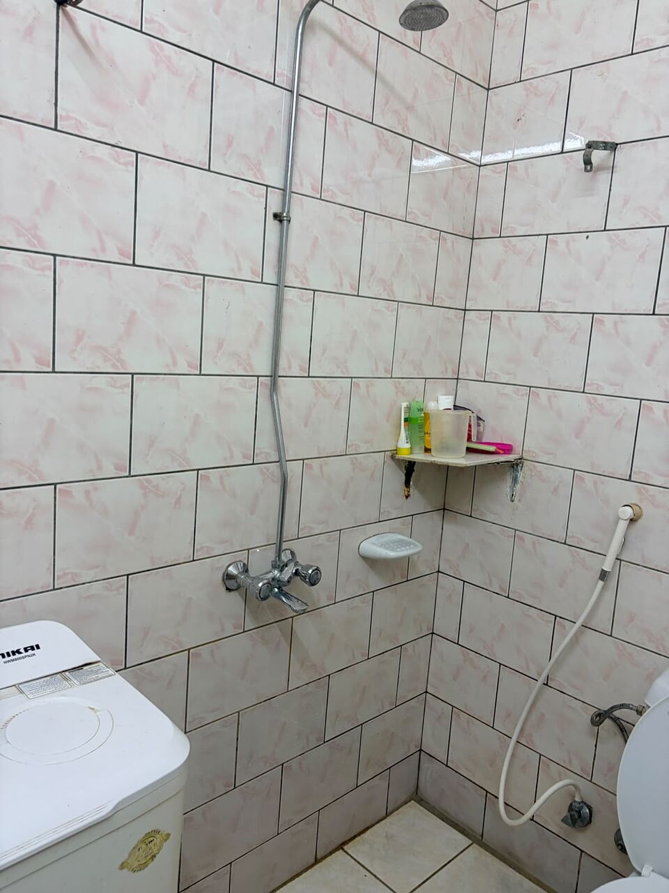 Jeddah, Apartments, Flats, Houses & Villas, SAR 750/month,  Furnished,  1 BR,  Single Room Available For Rent In A 2 BHK Apartment