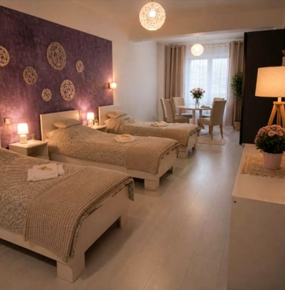 Bucharest, Elder Care, Residential Senior Care In Otopeni, Romania - Centrul Seniori Sense