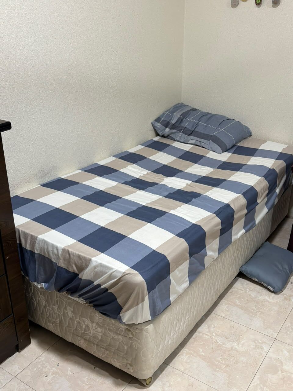 Riyadh, Furniture, SAR 900,  2 Single Bed With Spring Matress + 2 Armchairs Single Sofa