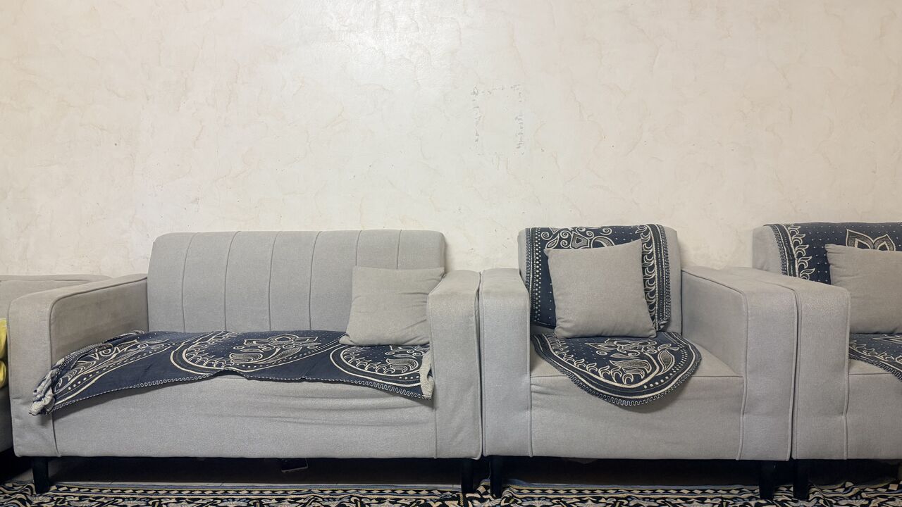 Riyadh, Furniture, SAR 400,  Urgent: Sofa Set + FREE Vacuum Cleaner (negotiable).