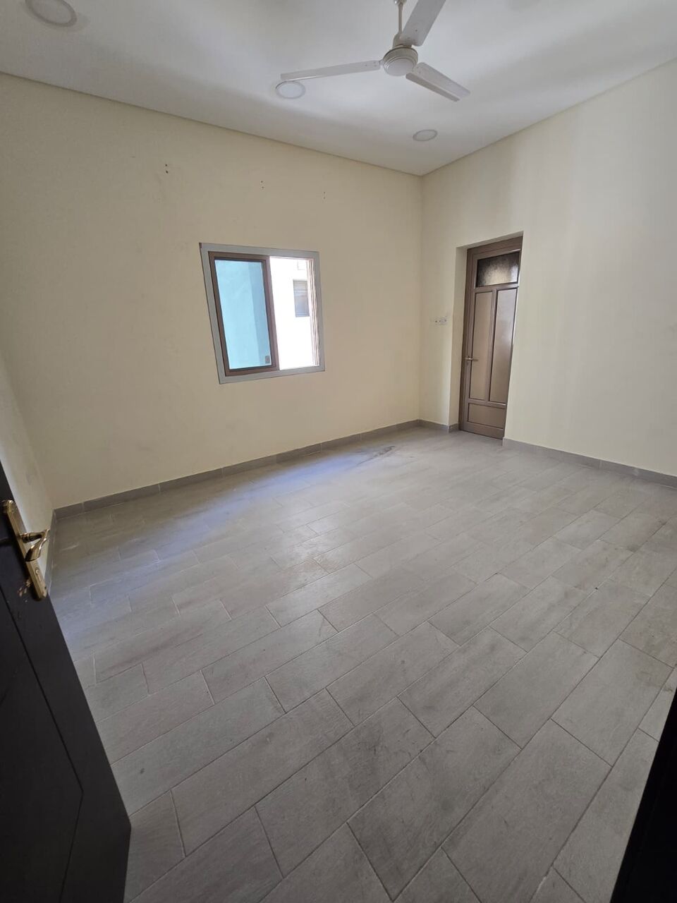 Busaiteen, Apartments, Flats, Houses & Villas, BHD 260,  Flat For Rent In Busaiteen