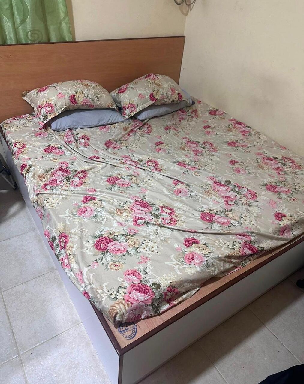 Hidd, Household Items, BHD 1,  FREE &ndash; MUST COLLECT TODAY