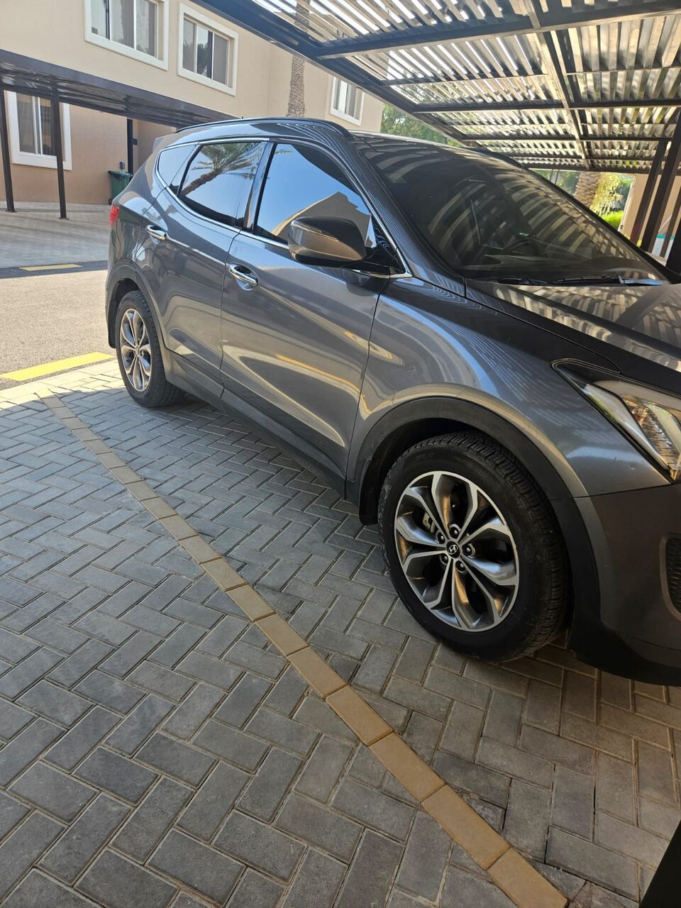Riyadh, Vehicles, Cars & Trucks , SAR 360000,  2013 Hyundai Santa Fe,  2013,  Automatic,  260000 KM,  -SR 36000