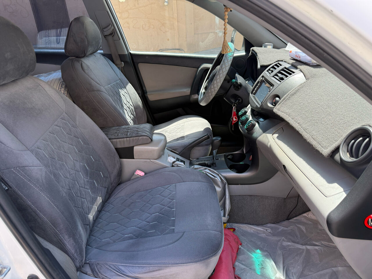 Khobar, Vehicles, Cars & Trucks , SAR 33000,  Toyota RAV4,  2012,  Automatic,  223 KM,  Rav4 Family Car