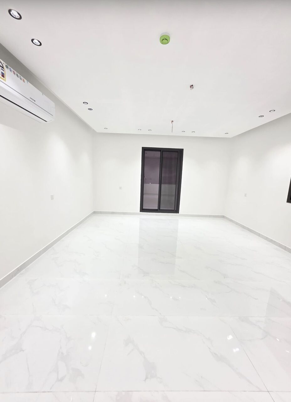 Hidd, Real Estate For Sale, BHD 73000,  4 BR,  200 Sq. Meter,  For Sale: Luxury Apartment In New Hidd.