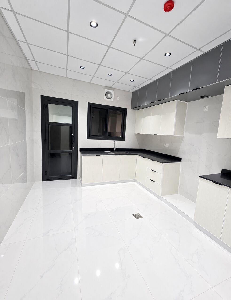 Hidd, Real Estate For Sale, BHD 73000,  4 BR,  200 Sq. Meter,  For Sale: Luxury Apartment In New Hidd.