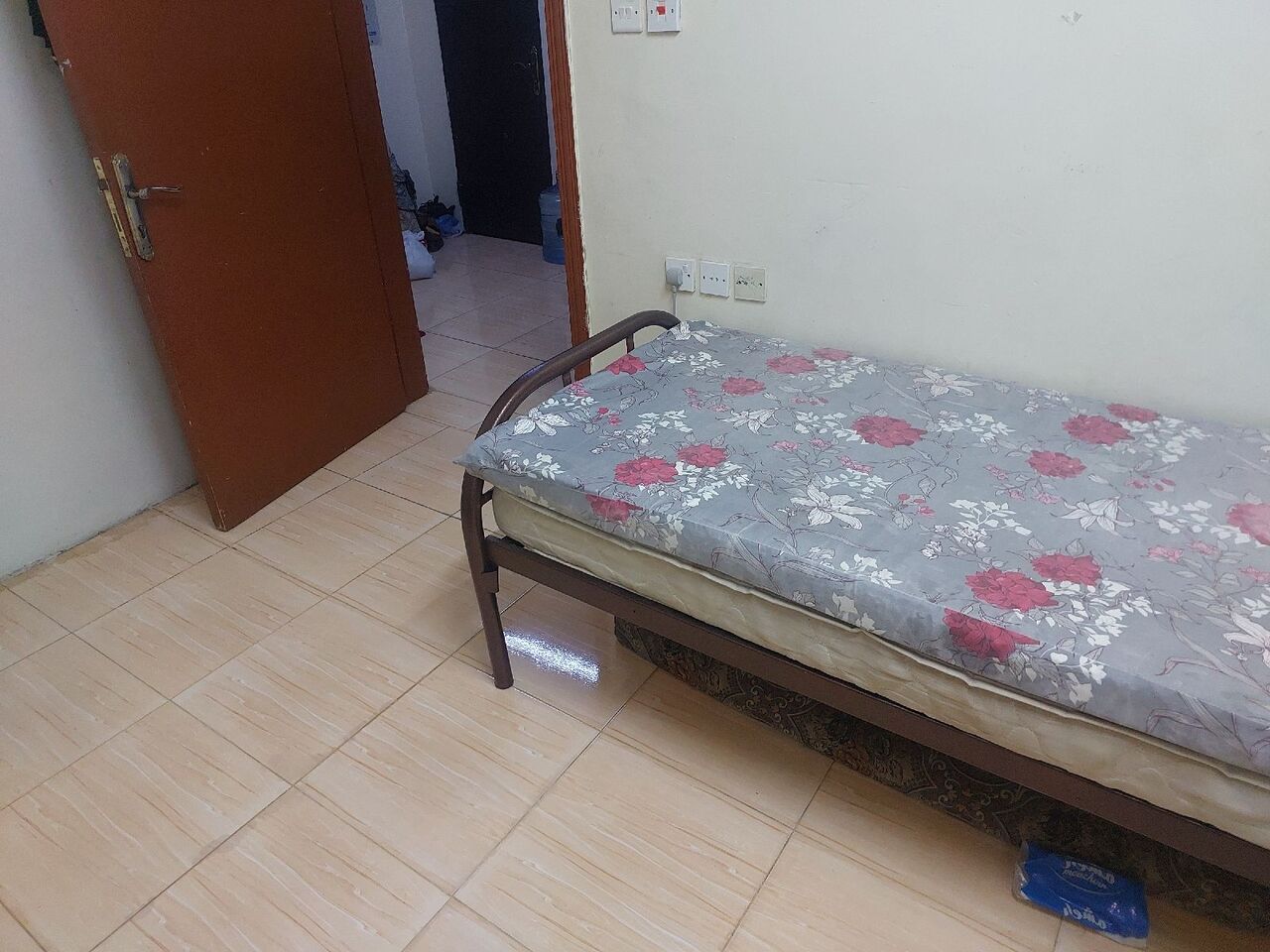 Al Wizarat, Bedspace For Rent, Need Good