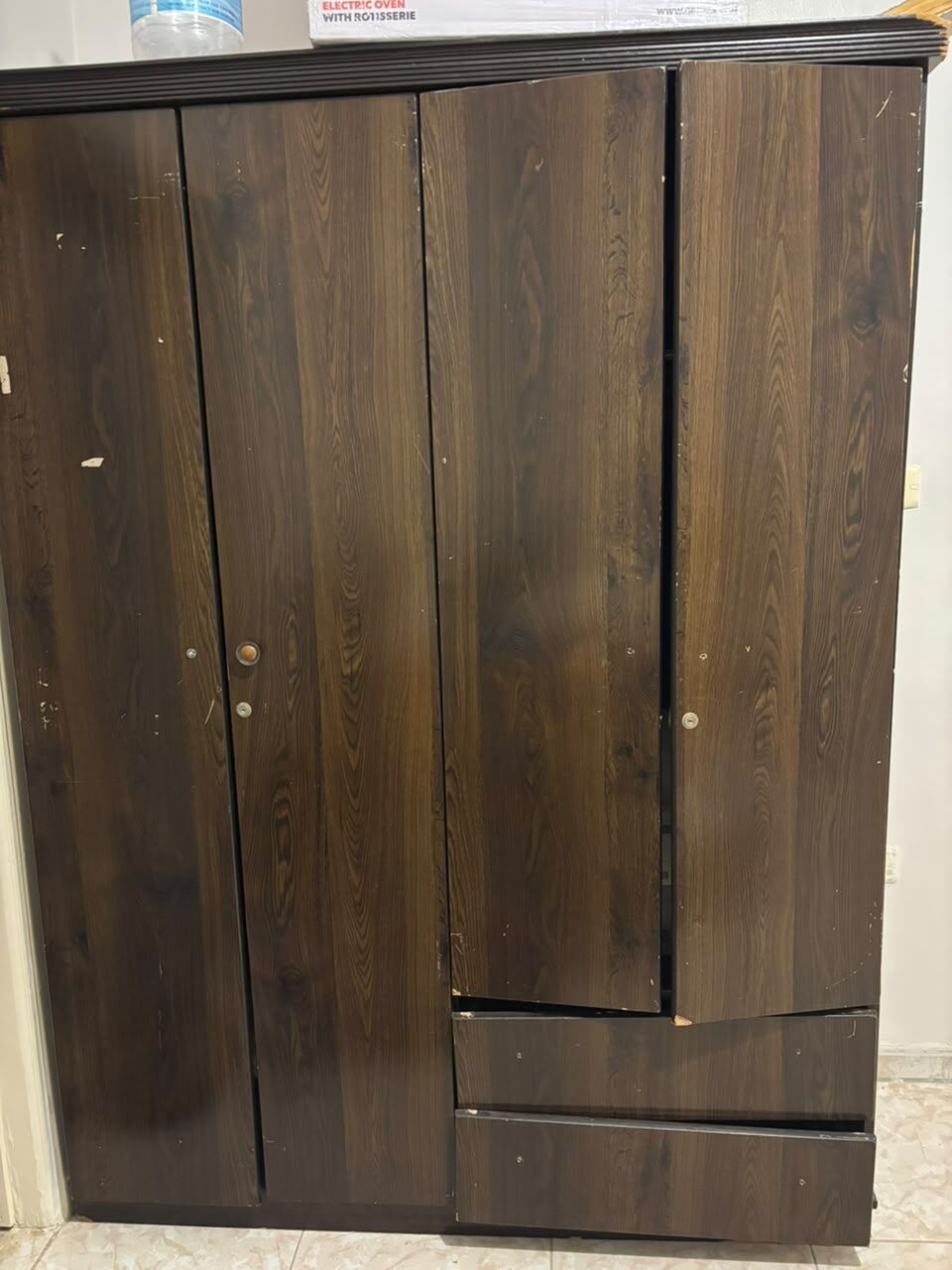 Jeddah, Household Items, House Hold Items For Sale (Bedroom Set, Washing Machine, Sofa, Dining Table, Refrigerator)