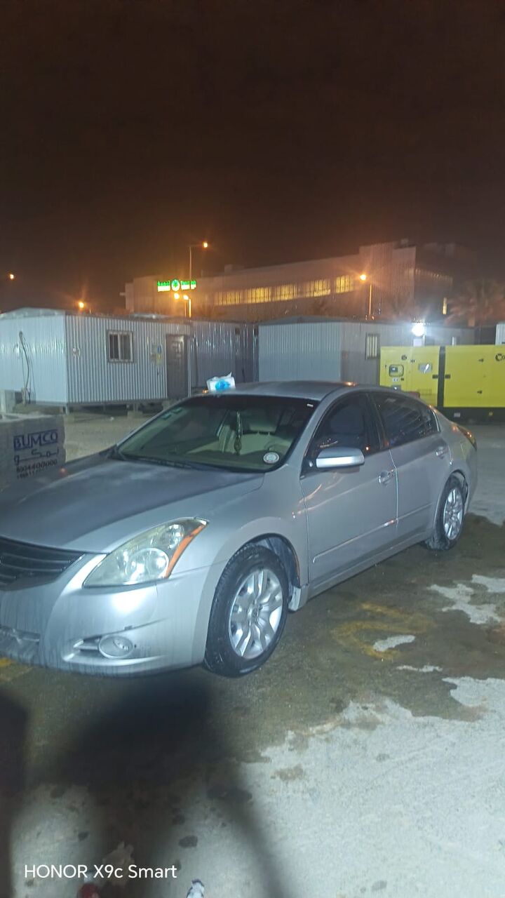 Riyadh, Vehicles, Cars & Trucks , SAR 17000,  Nissan Altima,  2011,  Automatic,  370000 KM,  RIYADH
