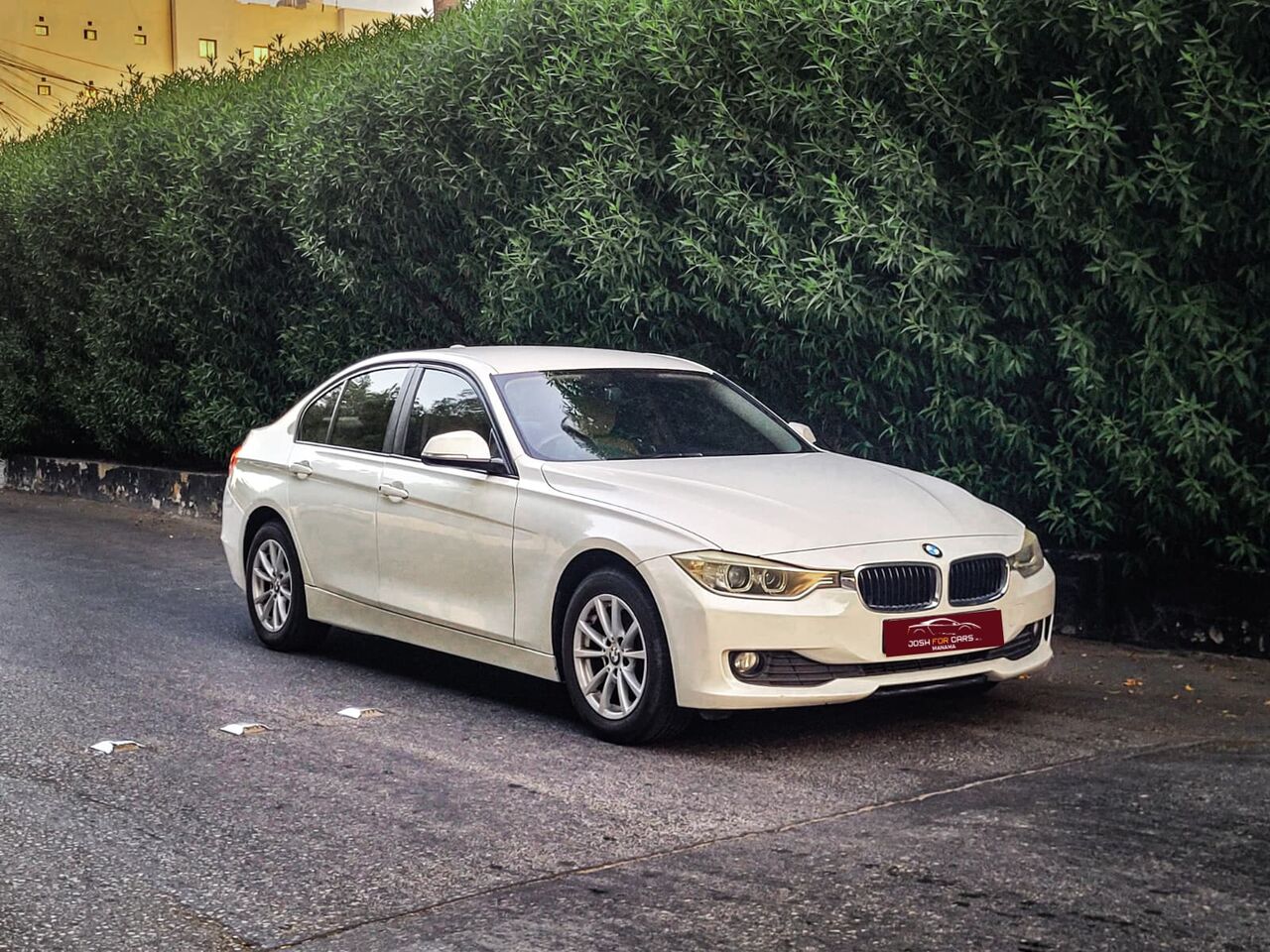 Manama, Vehicles, Cars & Trucks , BHD 3800,  Bmw 316,  2015,  Automatic,  147000 KM,  WHITE COLOR