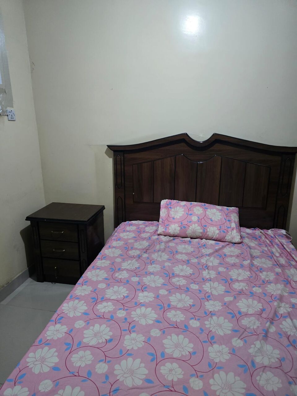 Al Wizarat, Rooms for Rent, SAR 1000/month,  Furnished,  Furnished Room Available For Executive Bachelor In Hara