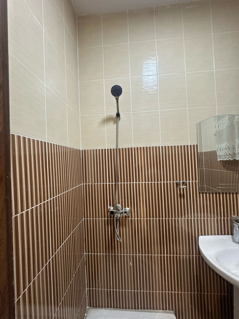 Al Sharafiyah, Rooms for Rent, SAR 1650/month,  Two Big Room With Large Balcony For Rent