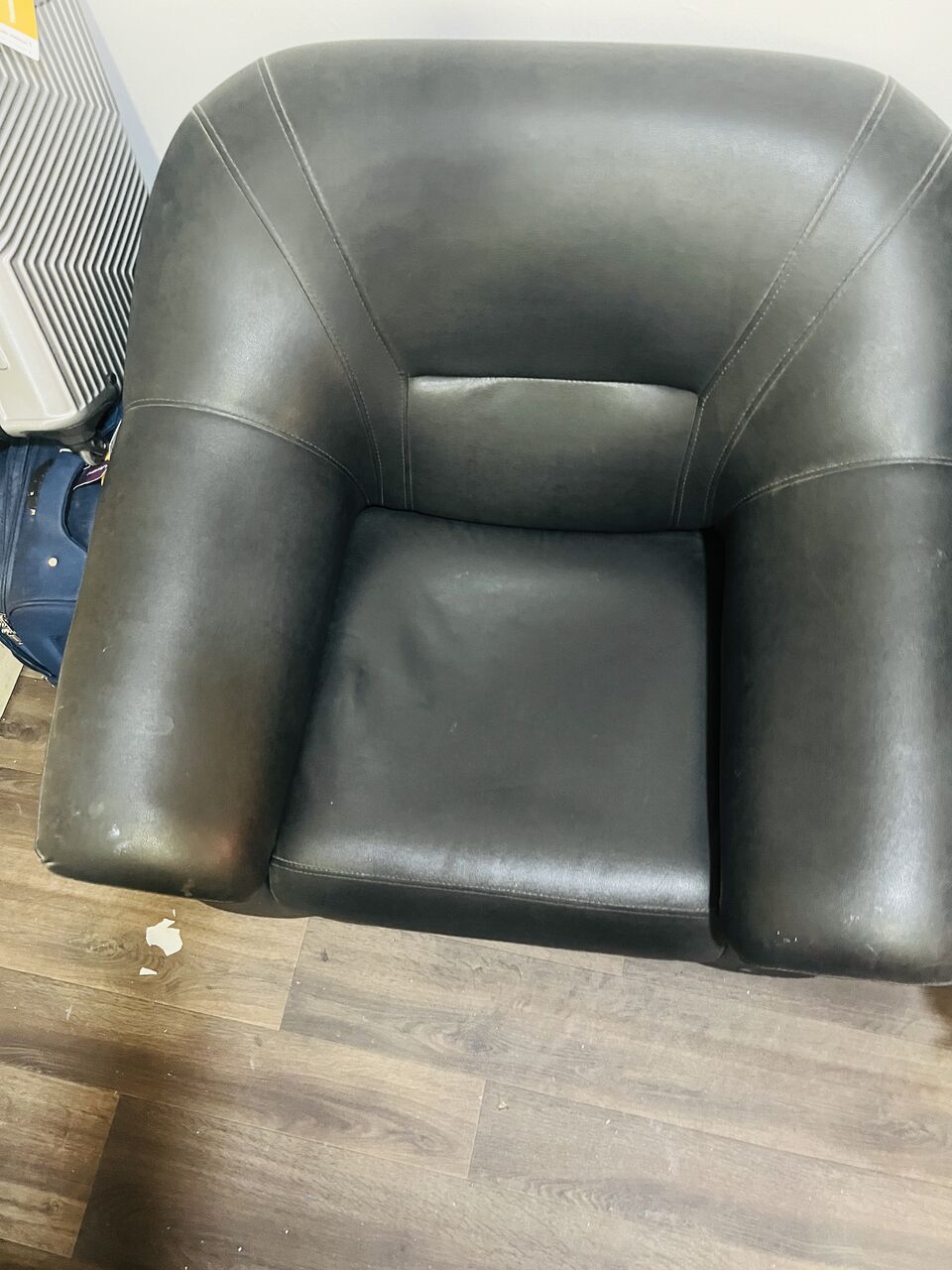 Riyadh, Furniture, SAR 50,  Sofa (single Chair)
