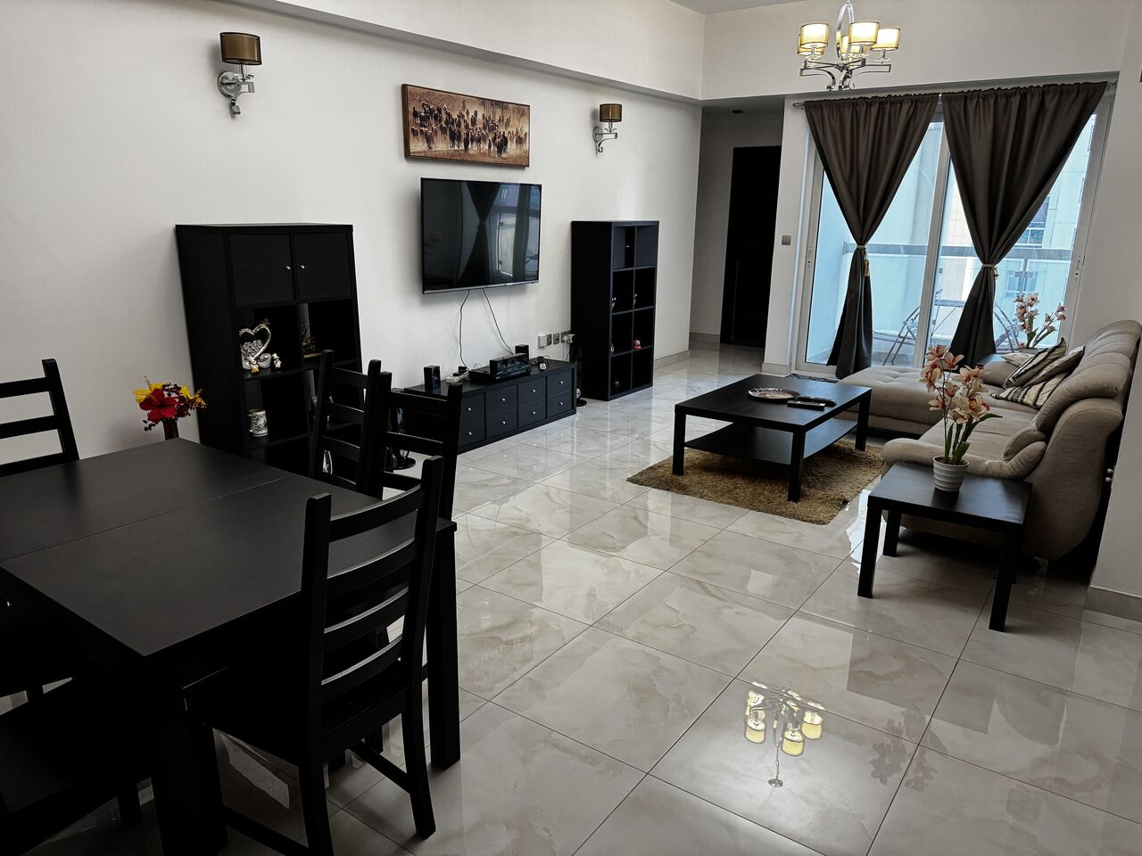 Juffair, Housing Exchanges, BHD 400/month,  2 BR,  111 Sq. Meter,  Furnished Family Flat For Rent At Juffair
