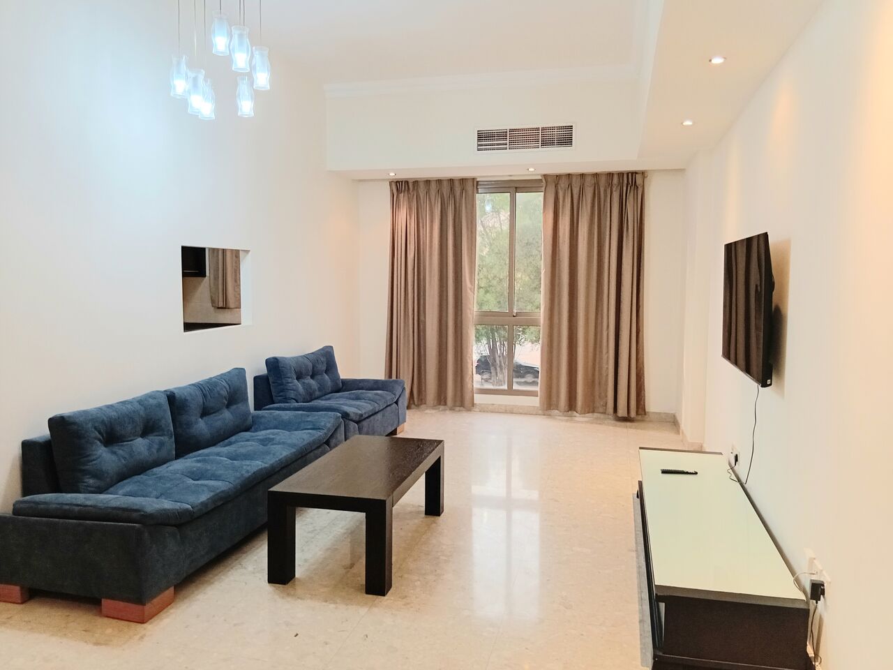 Adliya, Apartments, Flats, Houses & Villas, BHD 380/month,  2 BR,  Fully-furnished | Adliya | Parking | Pool | Gym | Wifi | EWA LMT BD38