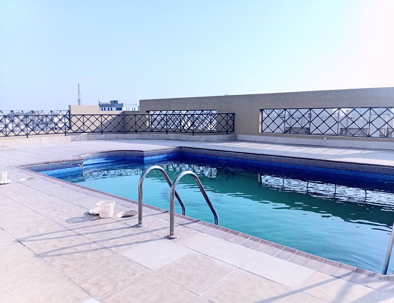 Adliya, Apartments, Flats, Houses & Villas, BHD 380/month,  2 BR,  Fully-furnished | Adliya | Parking | Pool | Gym | Wifi | EWA LMT BD38