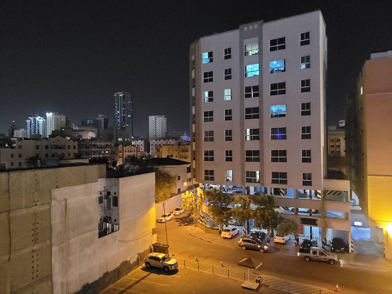 Manama, Rooms for Rent, BHD 85/month,  Furnished,  50 Sq. Meter,  Single Lady Or Gentleman