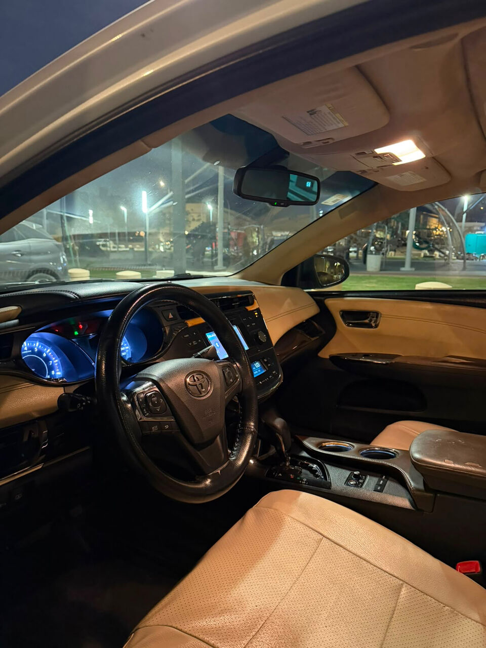 Riyadh, Vehicles, Cars & Trucks , SAR 42000,  Toyota Avalon,  2013,  Automatic,  383000 KM,    Limited &ndash; Fully Loaded