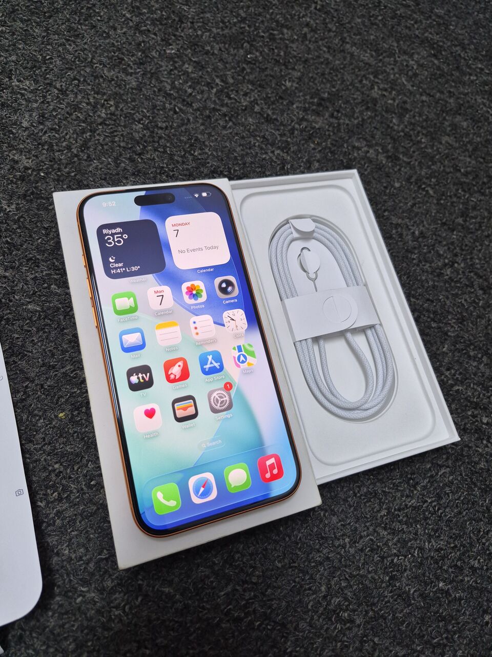 Al Rahmaniyah, Mobile Phones, SAR 4650,  IPhone 17 Pro Max 256gb Cosmic Orange Physical Sim Support