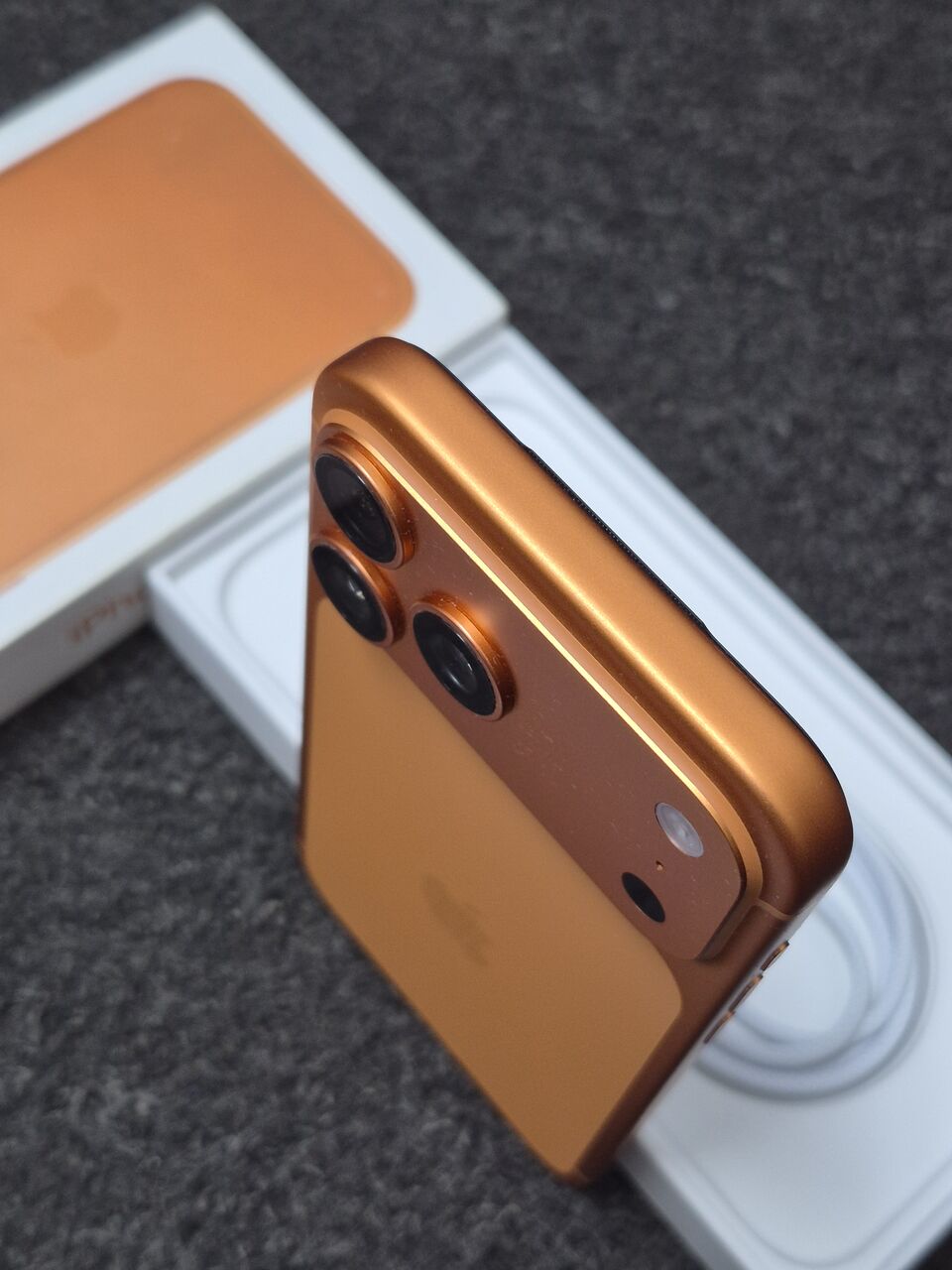 Al Rahmaniyah, Mobile Phones, SAR 4650,  IPhone 17 Pro Max 256gb Cosmic Orange Physical Sim Support