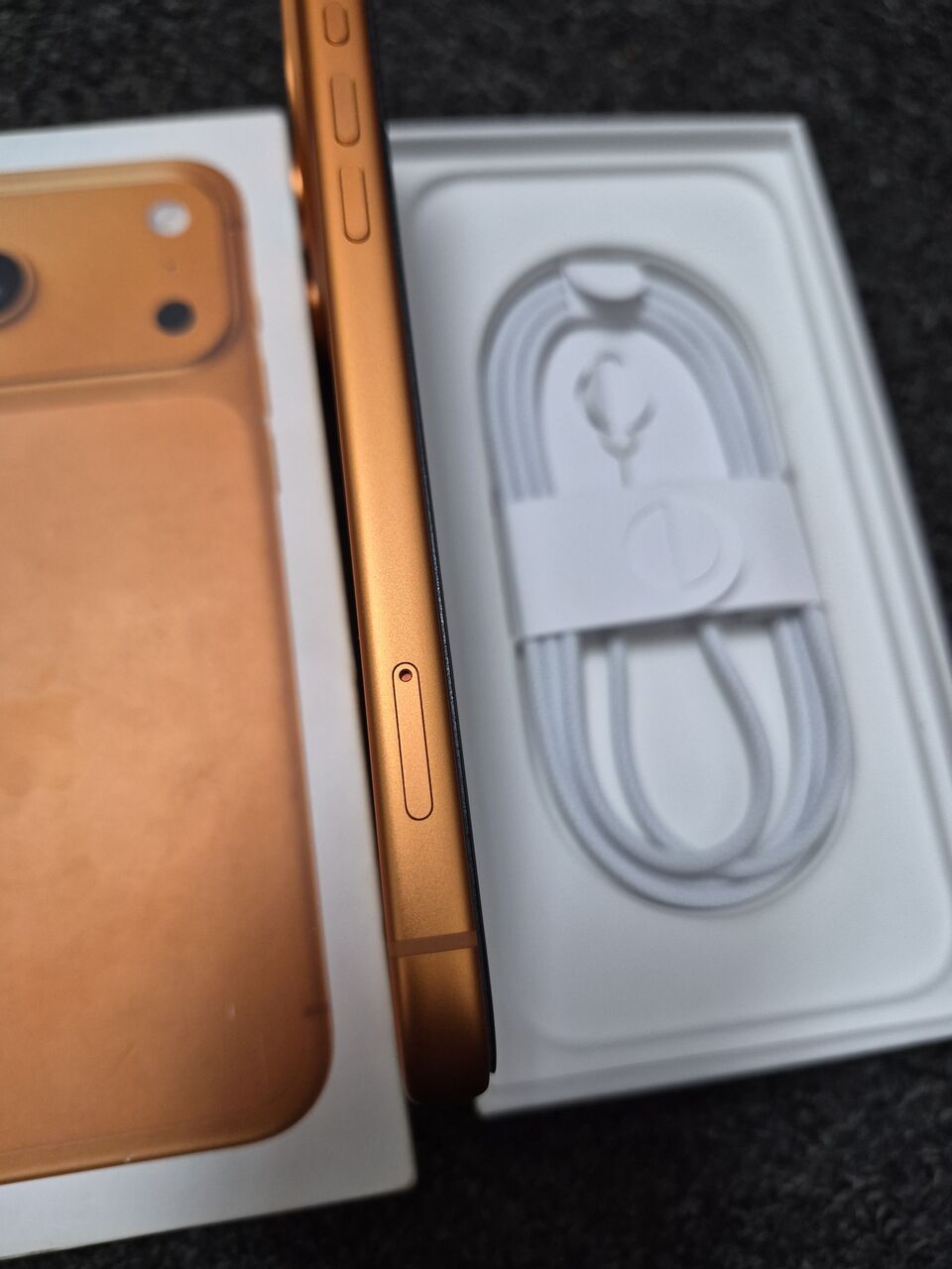 Al Rahmaniyah, Mobile Phones, SAR 4650,  IPhone 17 Pro Max 256gb Cosmic Orange Physical Sim Support