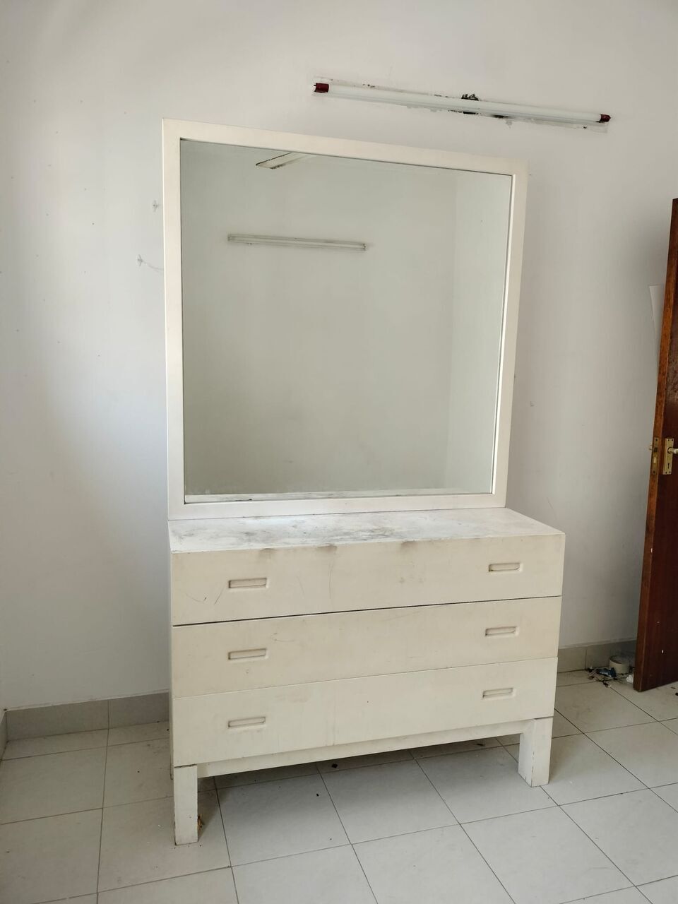 Gudaibiya, Furniture, BHD 10,  Dressing Table & Tv Stand  &ndash; All 2 For BHD 10!