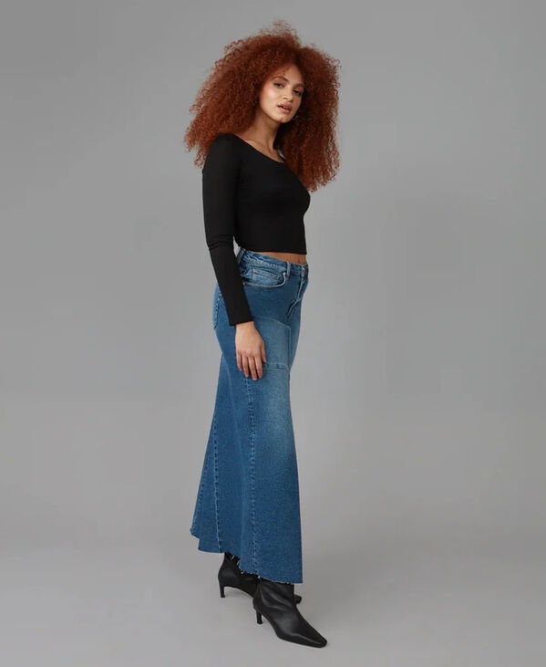 New York, Business, Buy Raw Hem Jeans & Medium Wash Maxi Skirts: Style Guide