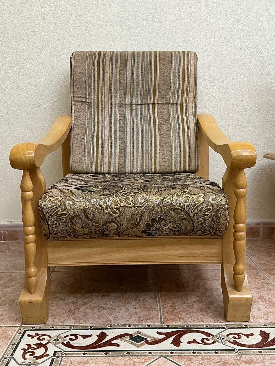 Al Safa, Furniture, SAR 550,  Sofa Set With Table