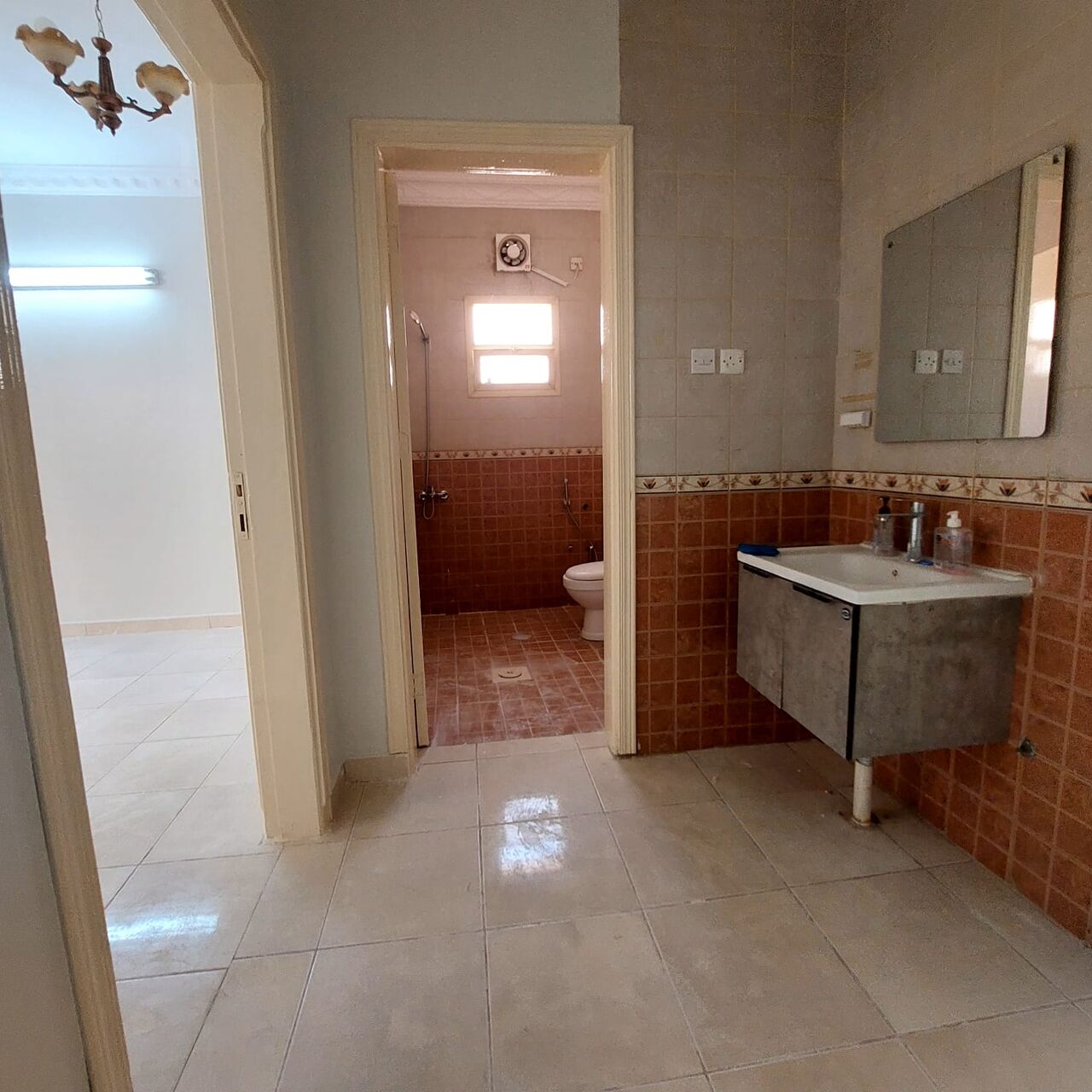 Al Naseem, Apartments, Flats, Houses & Villas, SAR 25000/year,  3 BR,  Family Apartment 2nd Floor Without Lift Large House With Include Taris Well Located