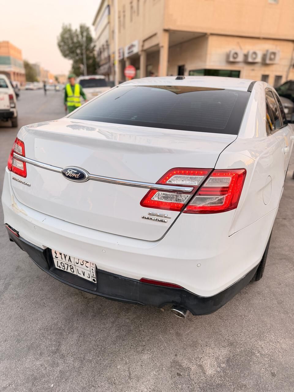 Al Malaz, Vehicles, Cars & Trucks , SAR 34000,  Ford Taurus,  2013,  Automatic,  330750 KM,  Good Condition Full Option