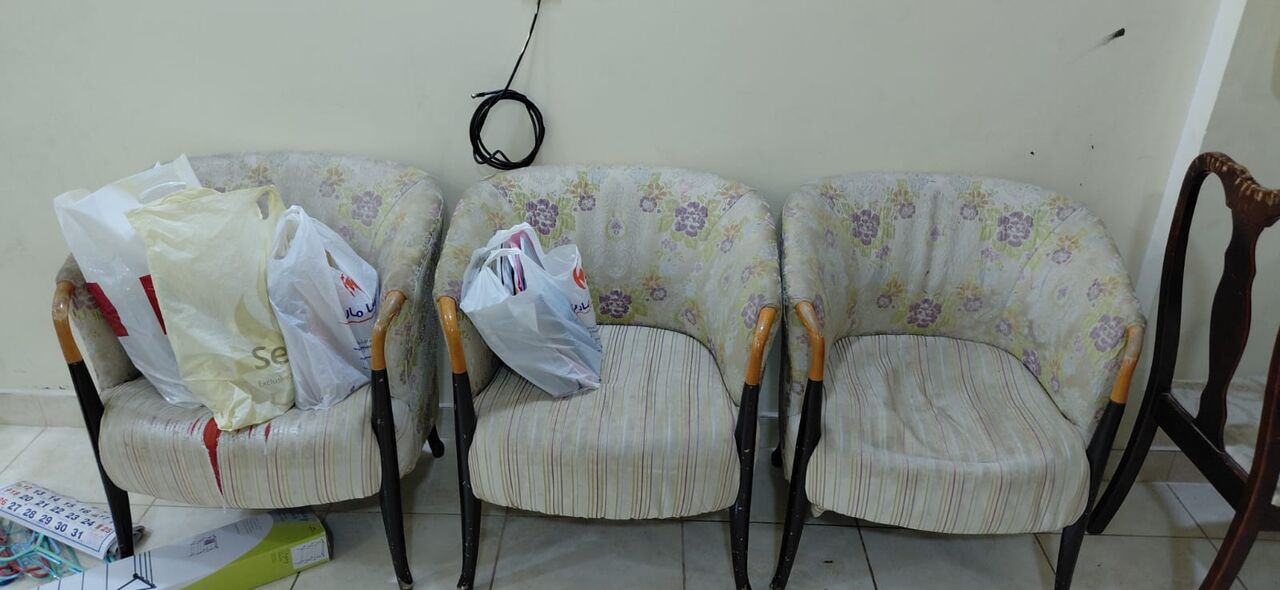 Mahooz, Furniture, Free Sofa  Five Seater & 3 Chairs