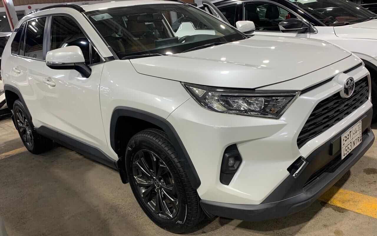 Riyadh, Vehicles, Cars & Trucks , SAR 91000,  TOYOTA RAV4 A,  2023,  Automatic,  40000 KM,  PUSH START BASMA 4X4 WHEEL DRIVE 2,0 LITER  FULL OPTION SUNROOF 100% ORIGINAL CONDITION