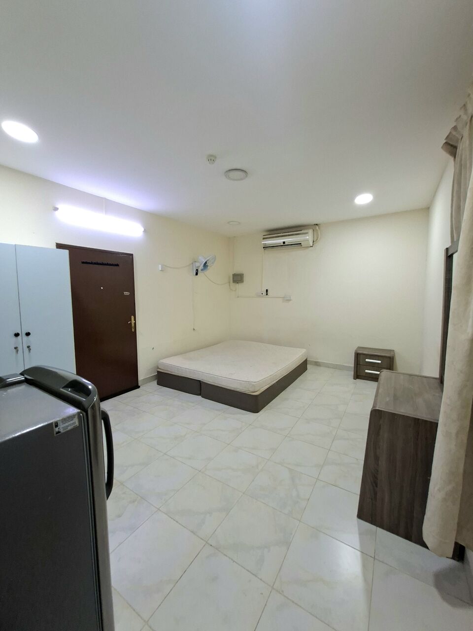 Gudaibiya, Apartments, Flats, Houses & Villas, BHD 160/month,  Furnished,  Studio,  Fully Furnished Studio With Unlimited Ewa In Gudaibiya,Lift,Neat & Clean Flat @ 35547951