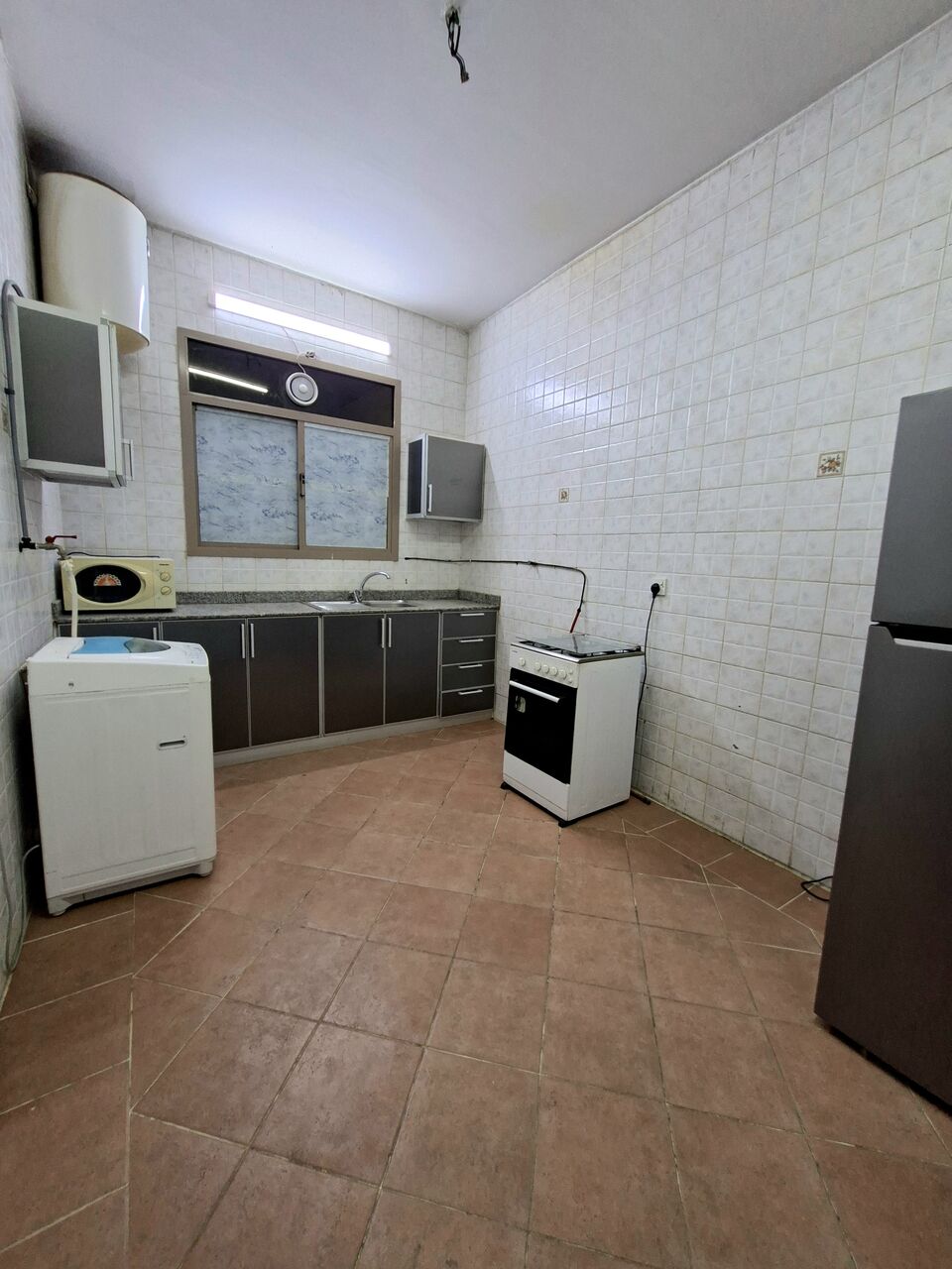 Hoora, Apartments, Flats, Houses & Villas, BHD 200/month,  Furnished,  1 BR,  Fully Furnished Family 1 BHK With Ewa In Hoora,Parking,Balcony, Clean Flat @ 35547951