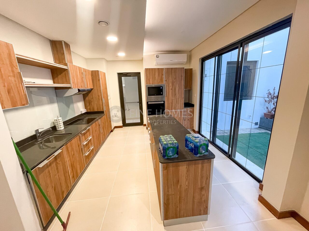 Manama, Villas, BHD 580,  INCLUSIVE | PRIVATE BACKYARD | MODERN