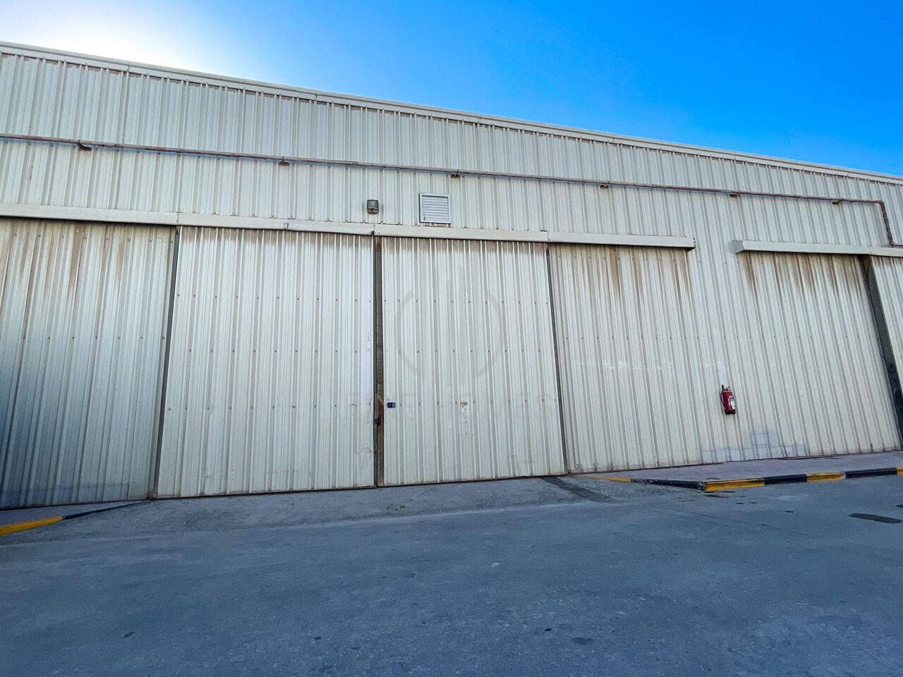 Manama, Warehouses, BHD 600,  330SQM 600BD | STORAGE | COMPOUND WITH SECURITY