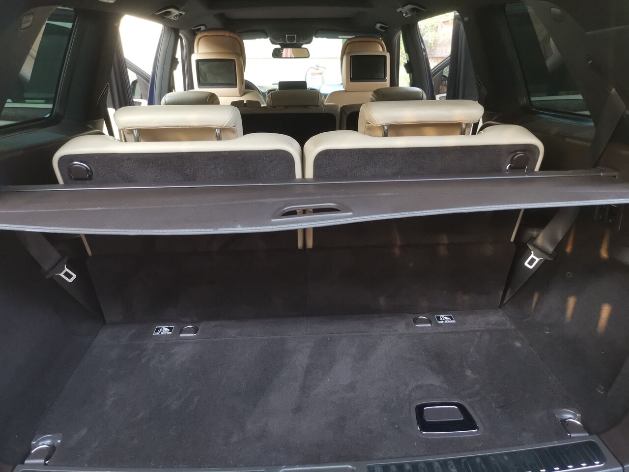 Riyadh, Vehicles, Cars & Trucks , SAR 95000,  Mercedes-Benz GLS,  2017,  Automatic,  195000 KM,   Mercedes GLS500
