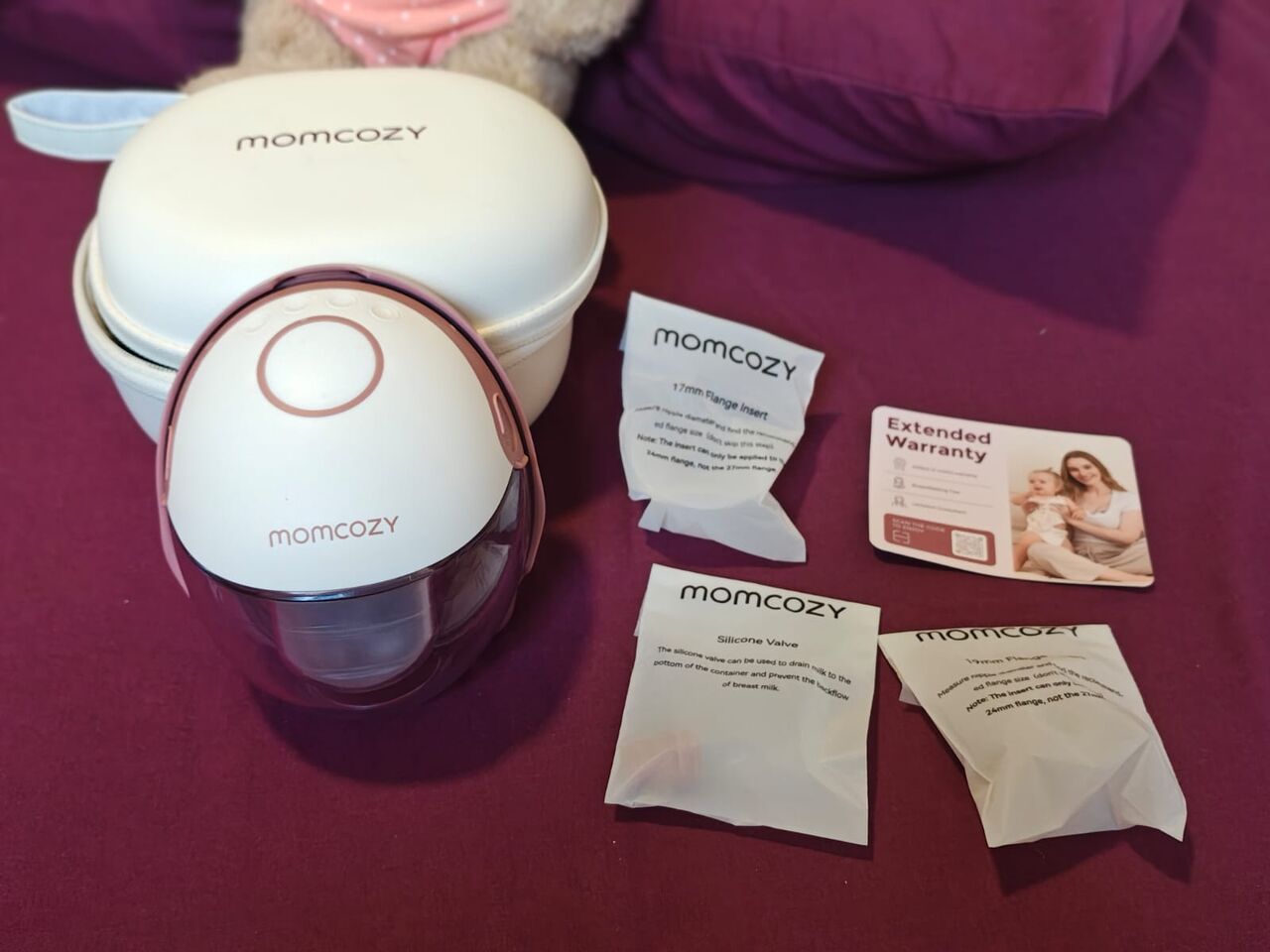 Riyadh, Baby & Kid Stuff, SAR 350,  MomCozy M6 Mobile Style&trade; Hands-free Slim Breast Pumps (Single)