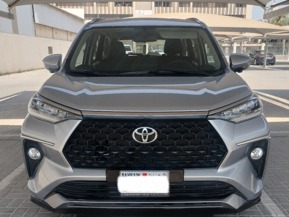 Manama, Vehicles, Cars & Trucks , Toyota Venza,  2024,  Automatic,  36000 KM,   Toyota Veloz ( 7 Seater )