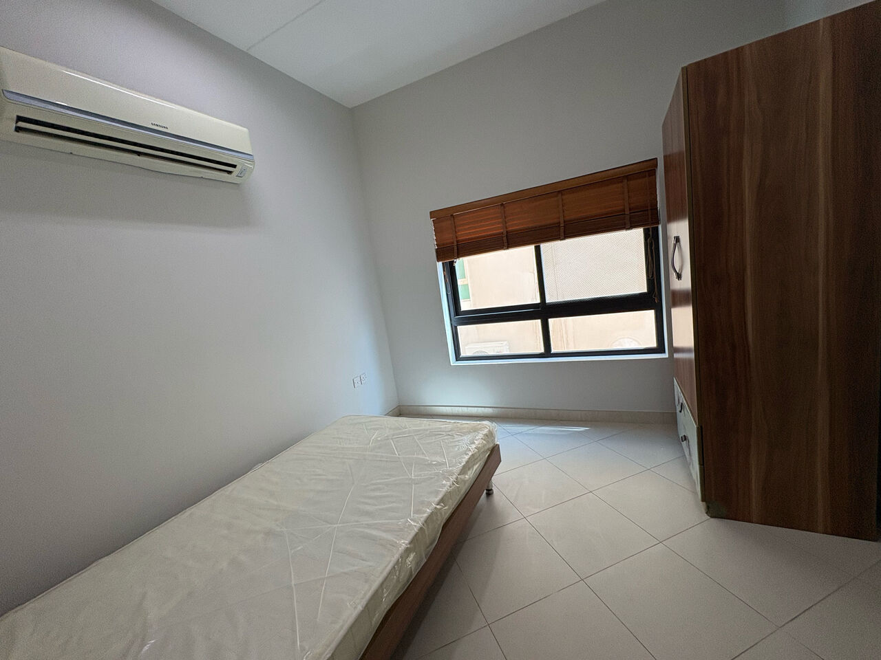 Janabiya, Apartments, Flats, Houses & Villas, BHD 300/month,  2 BR,  Flat For Rent Janabiya