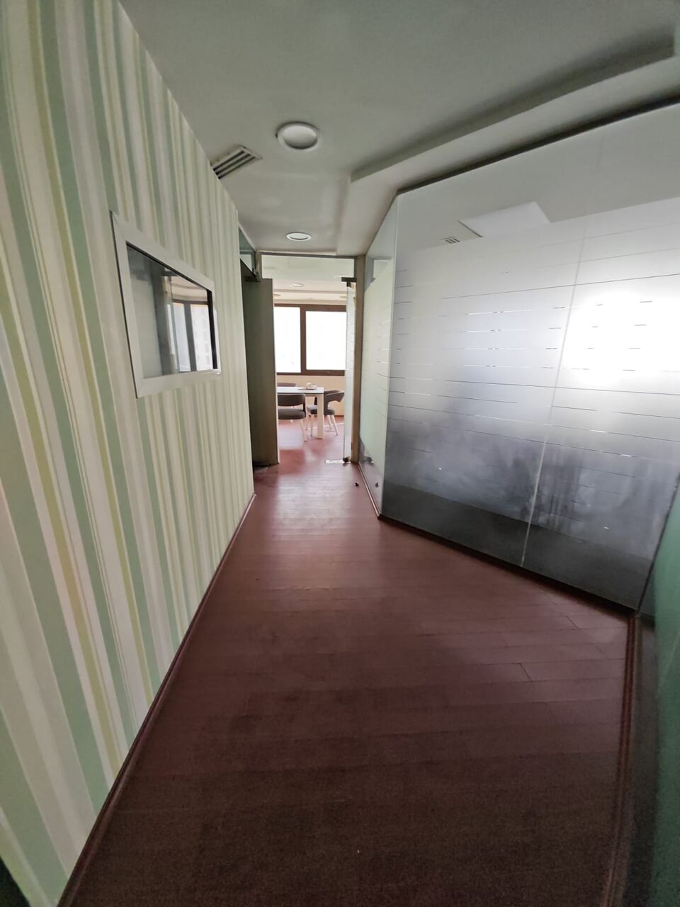 Deira, Offices, AED 150000,  1270 Sq. Feet,  AED 150,000/Year - Furnished Office, Maktoum Road, 1,270 Sqft