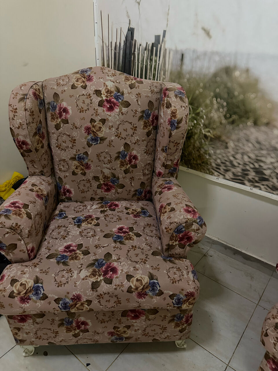 Riyadh, Furniture, SAR 600,  Selling Sofa Set And Sofa Chair