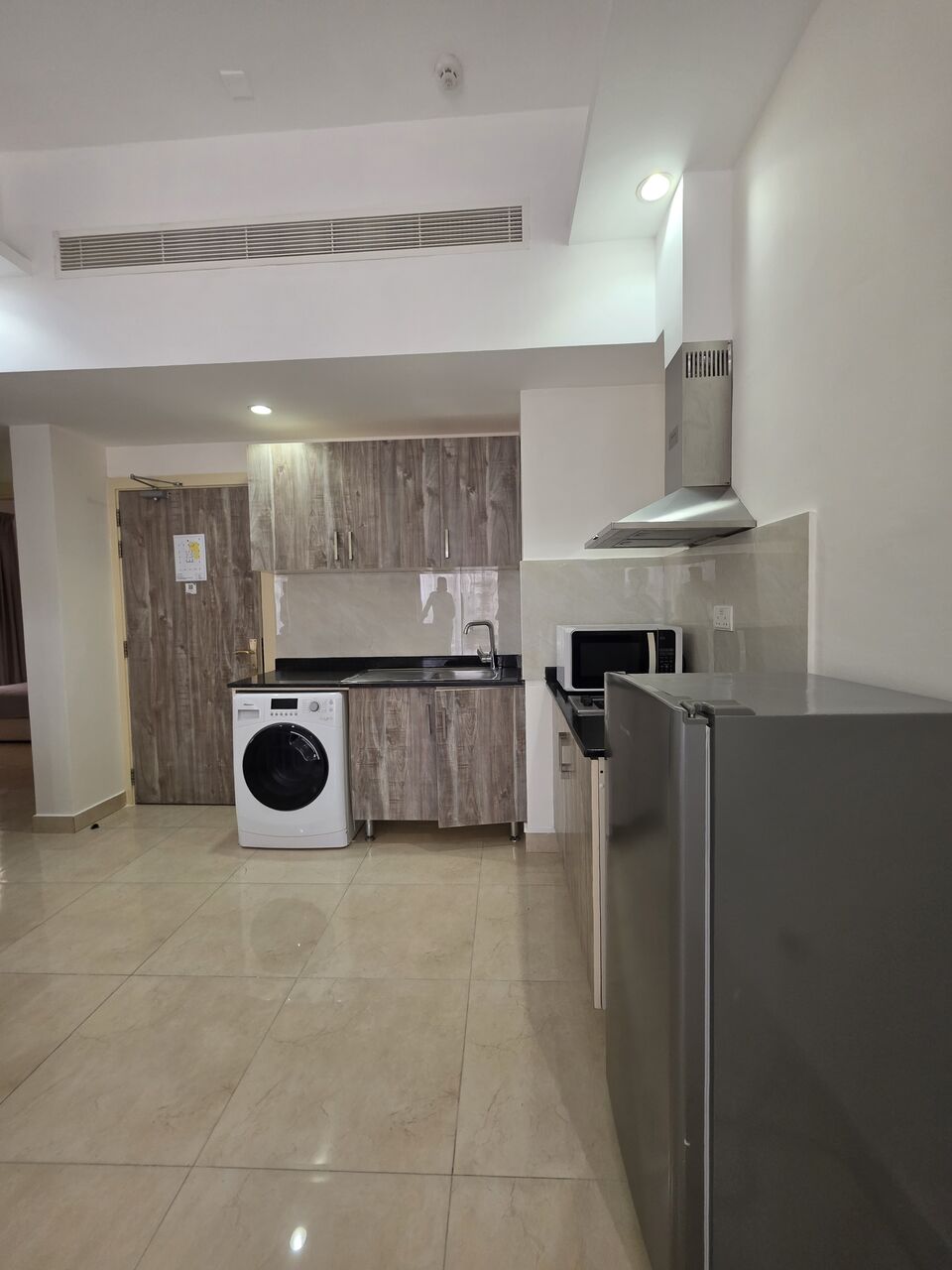 Hoora, Apartments, Flats, Houses & Villas, BHD 200/month,  #1BATHROOM Hall Kitchen With Electricity  Fully Furnished  Car Parking