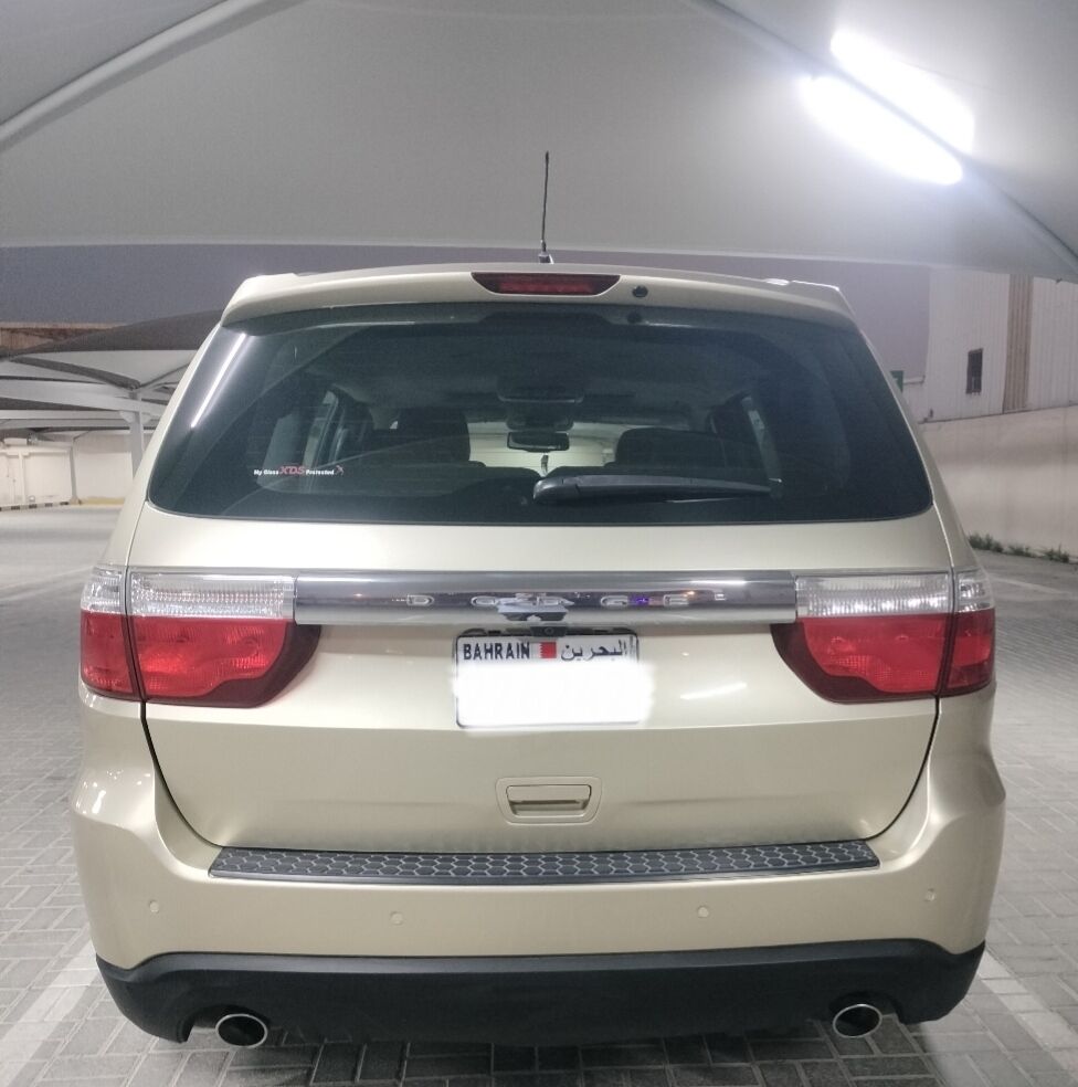 Salmaniya, Vehicles, Cars & Trucks , Dodge Durango,  2011,  Automatic,  100000 KM,    V8 Full Option